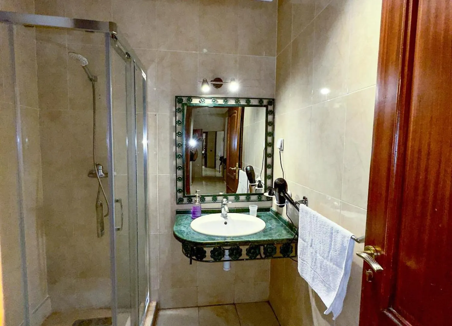 Apartment Top Localisation, Neuf, Piscine Et Une Vue Balcon Marrakesh