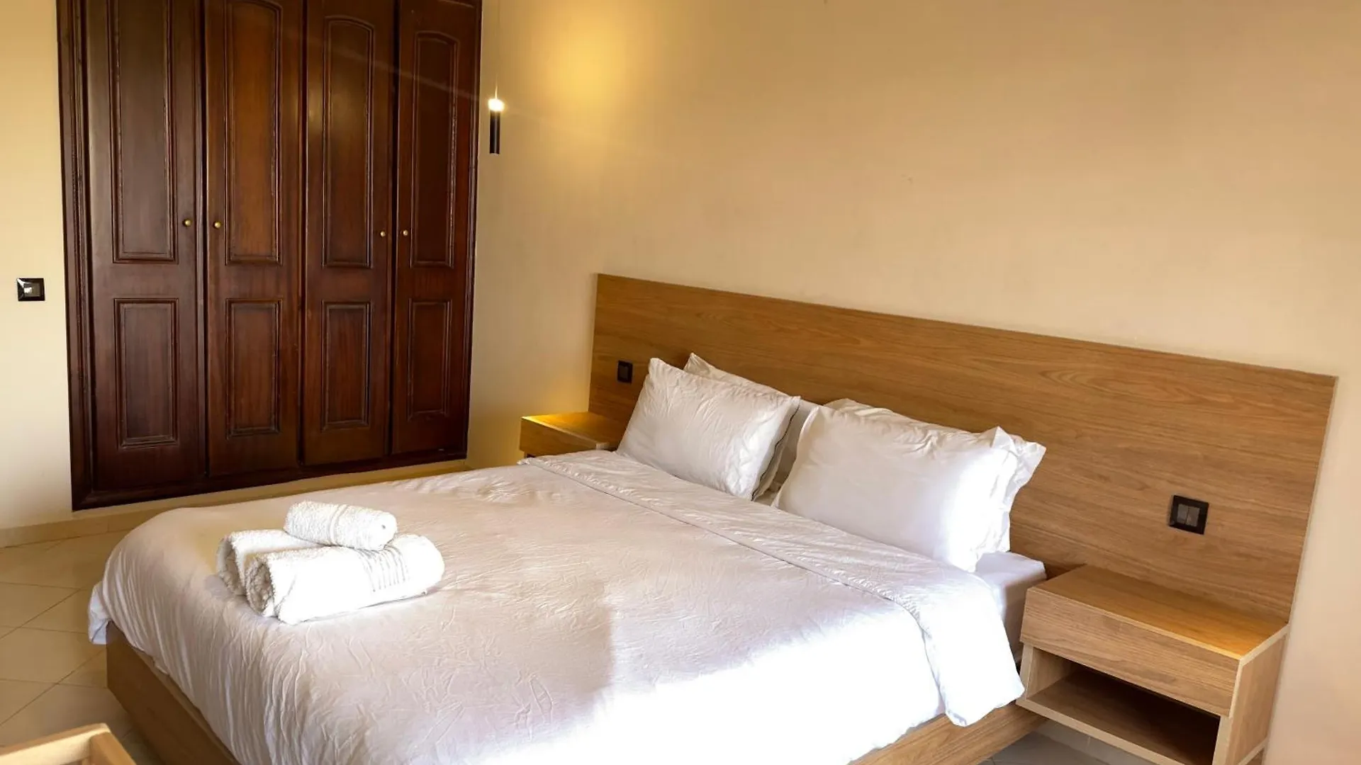 Apartment Top Localisation, Neuf, Piscine Et Une Vue Balcon Marrakesh